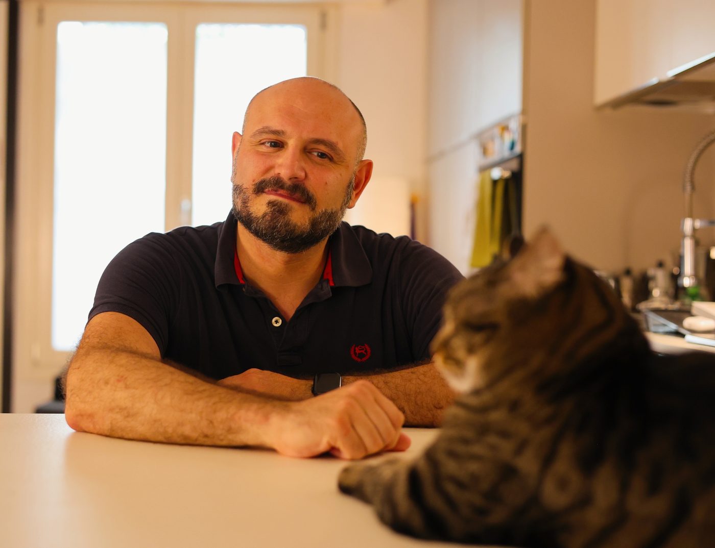 Luca a casa, a Bologna